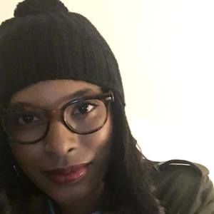 Meet your Posher, Simone